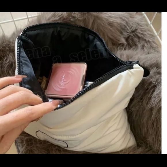 Chanel White Quilted Cosmetic Bag - Picture 2 of 3